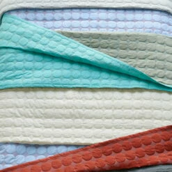 Hay Hooi - Mega Dot Sprei -CONNOX Winkel Hay Mega Dot Tagesdecke 2022 Gruppe 1