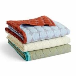 Hay Hooi - Mega Dot Sprei -CONNOX Winkel Hay Mega Dot Tagesdecke 2022 Gruppe 2