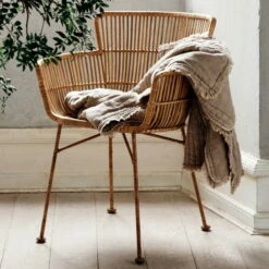 House Doctor - Ruffle Deken 11 House Doctor - Ruffle Deken -CONNOX Winkel House Doctor Ruffle Decke 130 x 180 cm hellbraun Situation