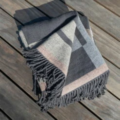 Mette Ditmer - Bauhaus Plafond 19 Mette Ditmer - Bauhaus Plafond -CONNOX Winkel Mette Ditmer Bauhaus Decke Situation 5