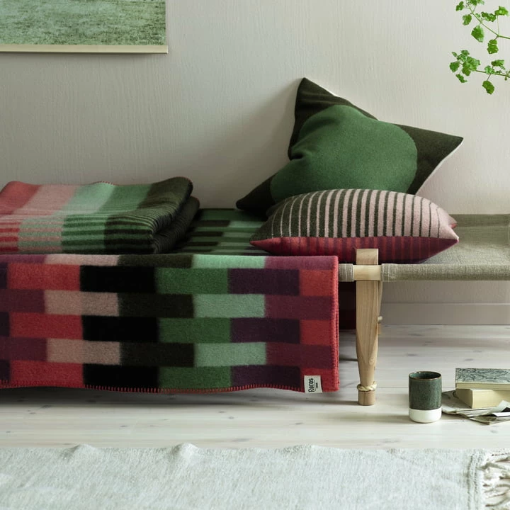 Røros Tweed - Åsmund Gradient Wollen Deken 200 X 135 Cm, Roze / Groen 5 Røros Tweed - Åsmund Gradient Wollen Deken 200 X 135 Cm, Roze / Groen - Afbeelding 3