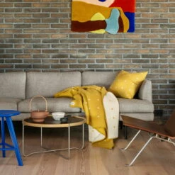 Røros Tweed - Pastille Wollen Deken 8 Røros Tweed - Pastille Wollen Deken -CONNOX Winkel Roros Tweed Pastille Kissen 50 50 cm Decke sun yellow Sofa Ambiente