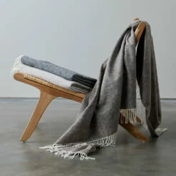 Södahl - Stillness Plafond -CONNOX Winkel Soedahl Stillness Decke 130 x 170 cm Situation