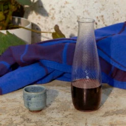 &Tradition - Untitled Bedsprei -CONNOX Winkel andTradition Collect SC62 Karaffe 0 8 l klar Situation